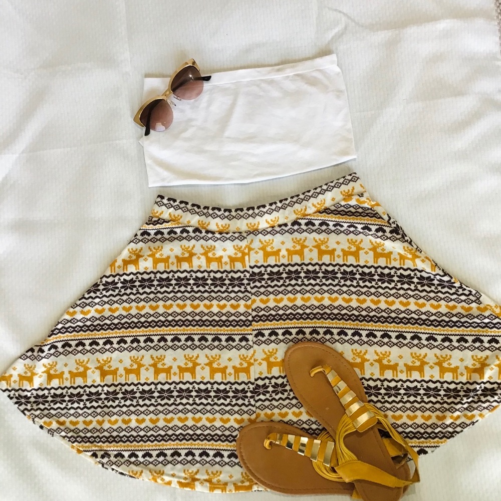 Yellow themed skater skirt
